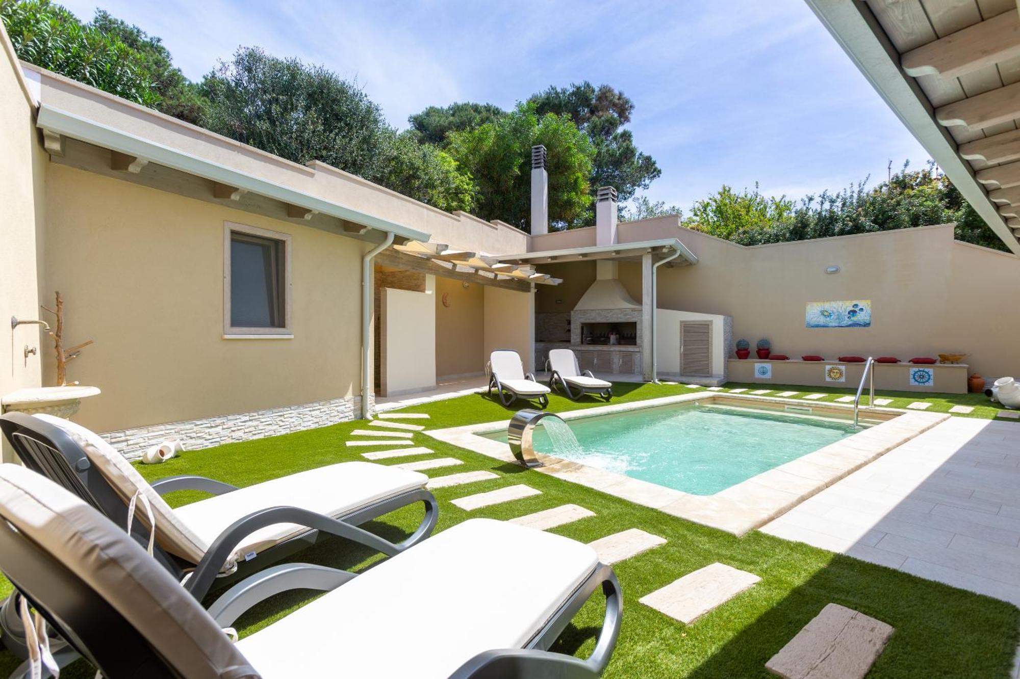Rachele 2 Private Pools *